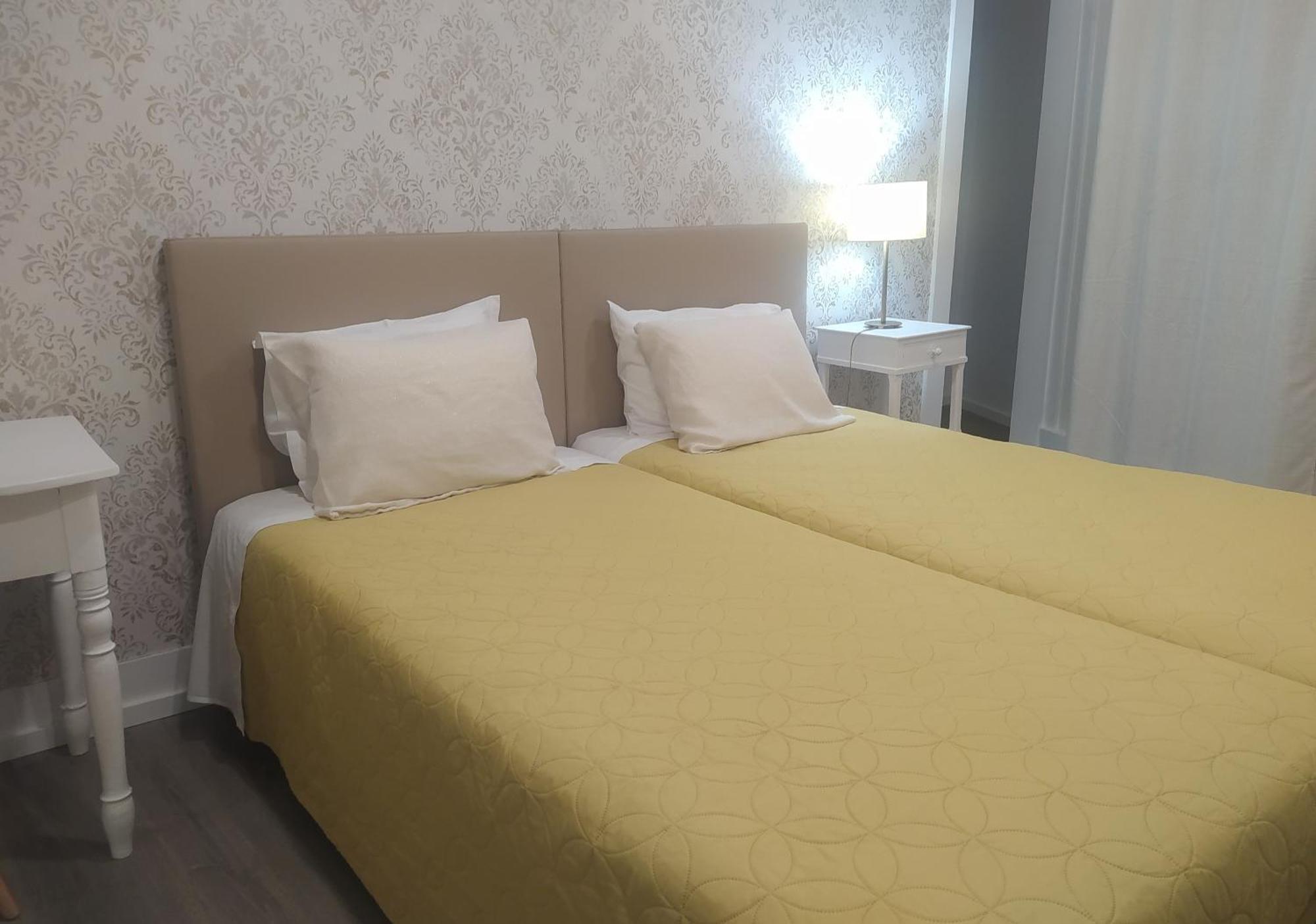Mondalva Guesthouse Sao Pedro de Alva Bagian luar foto