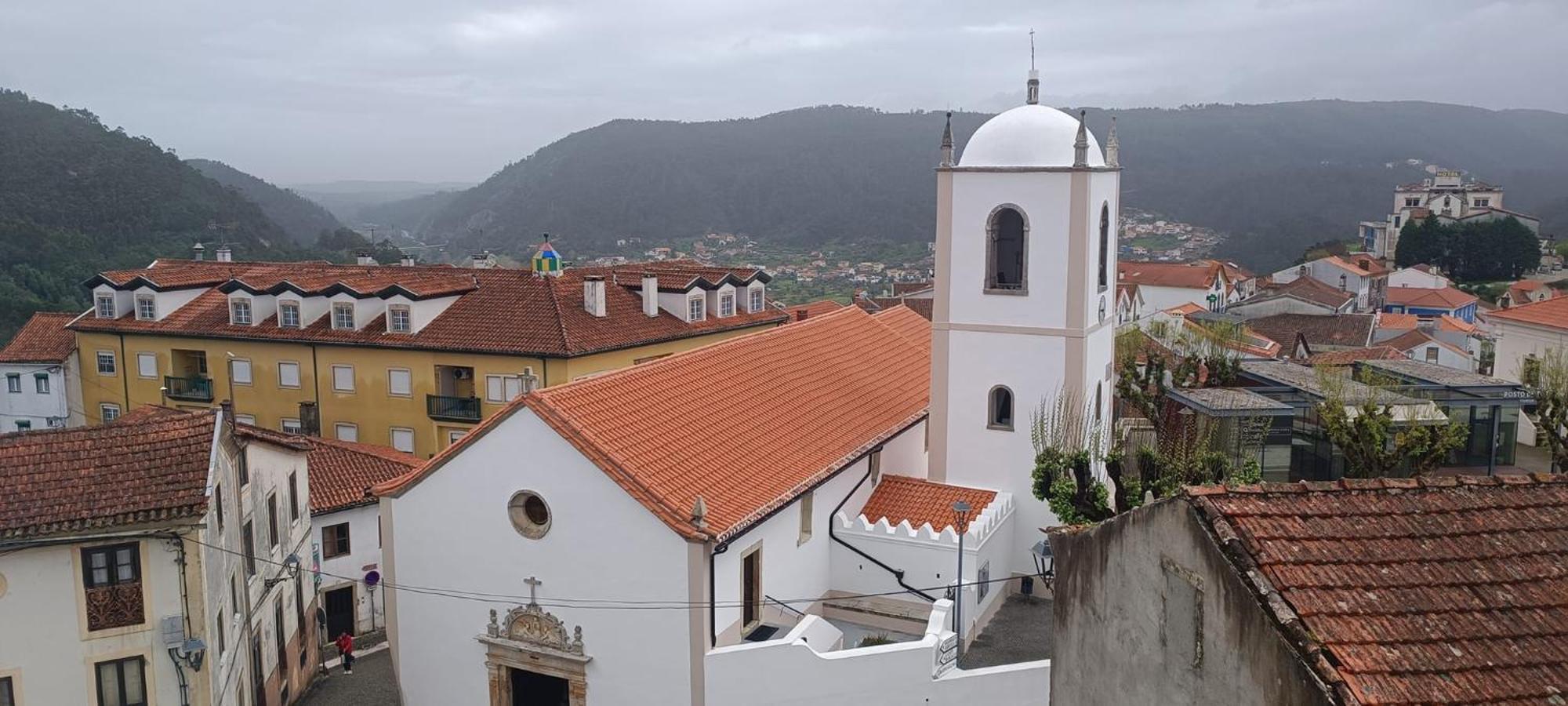 Mondalva Guesthouse Sao Pedro de Alva Bagian luar foto